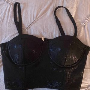Black crop top for a fancy outing